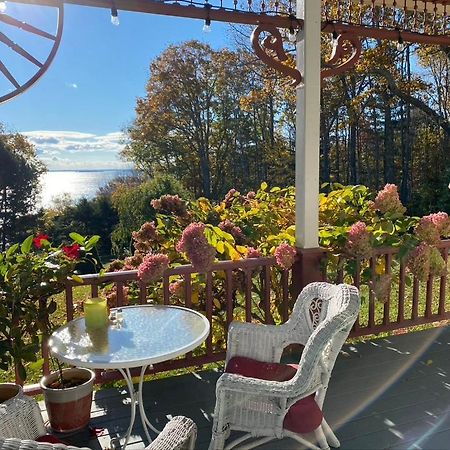 Victorian By The Sea Bed & Breakfast Lincolnville Bagian luar foto