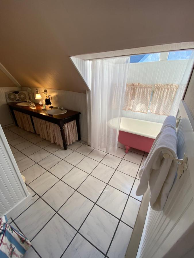 Victorian By The Sea Bed & Breakfast Lincolnville Bagian luar foto