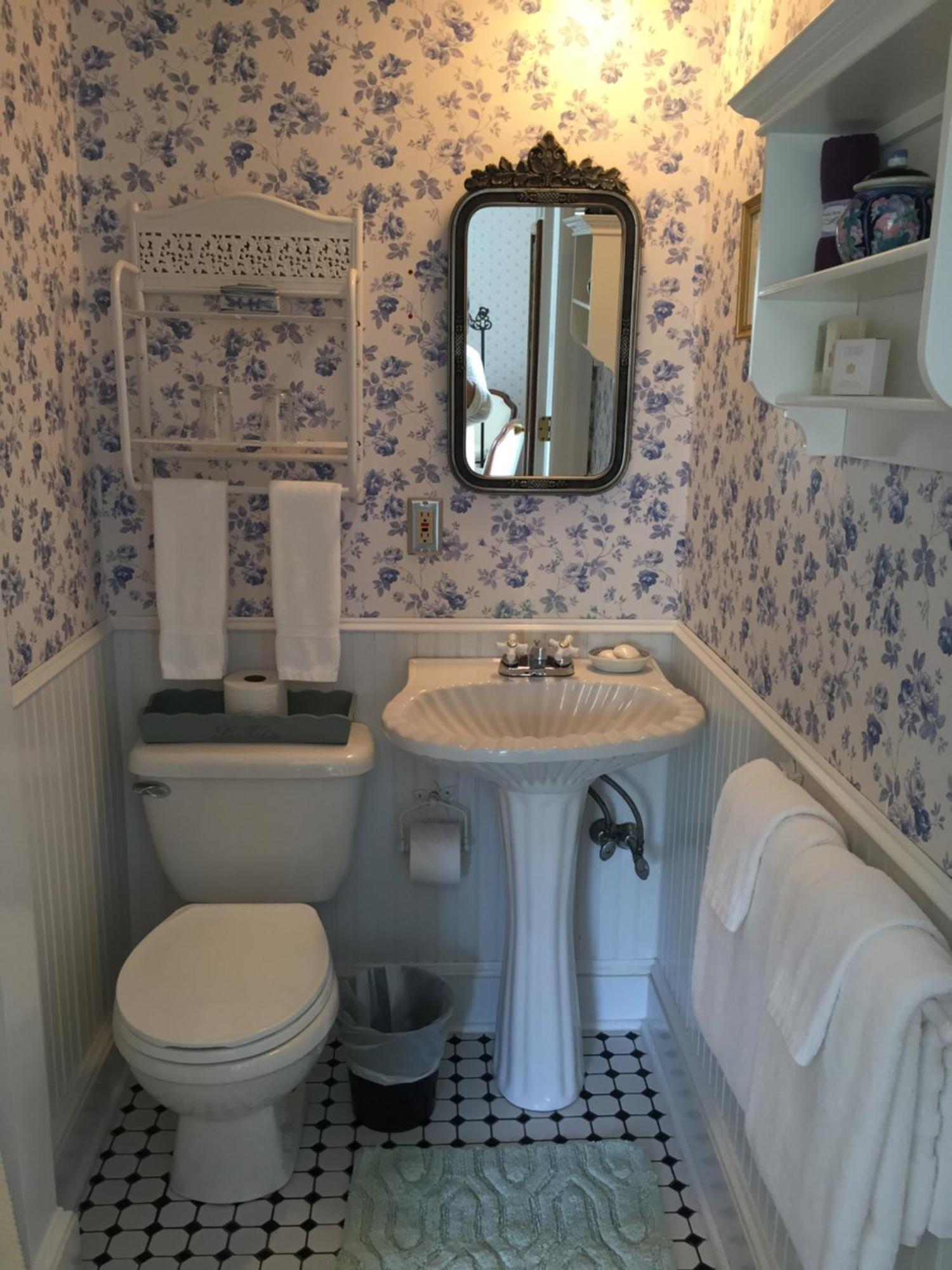 Victorian By The Sea Bed & Breakfast Lincolnville Bagian luar foto