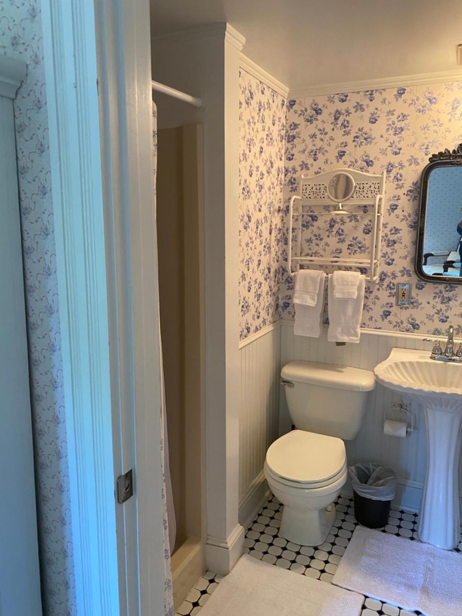 Victorian By The Sea Bed & Breakfast Lincolnville Bagian luar foto